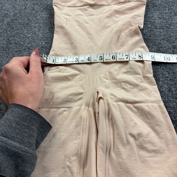 SPANX Women’s Nude Higher Power Short Shapewear high waist mid thigh size: Small - Picture 10 of 11